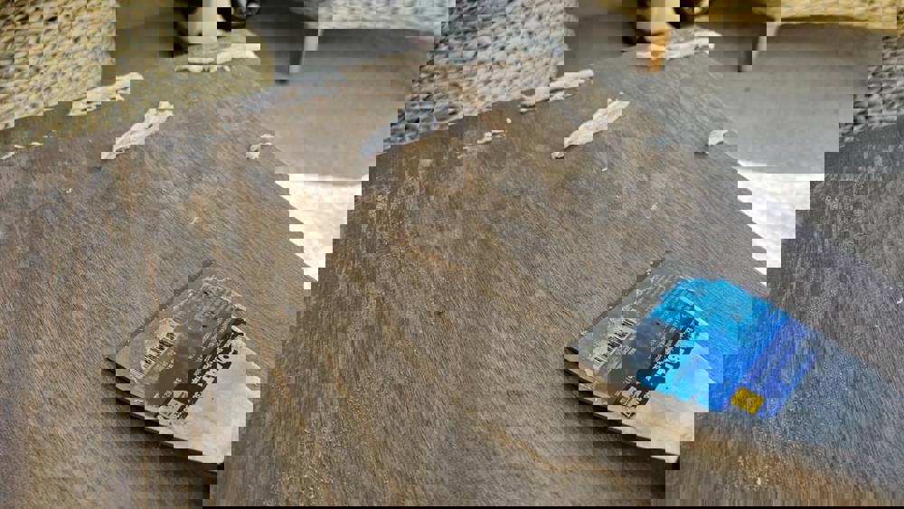 365588