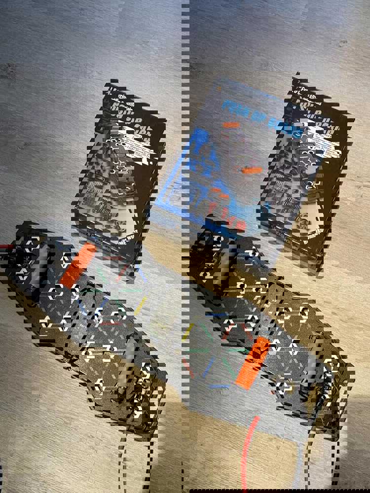 366759