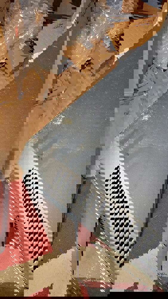 351907