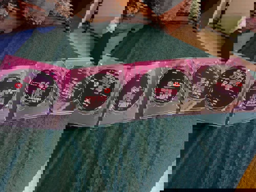 380218