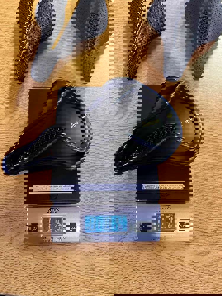 369411