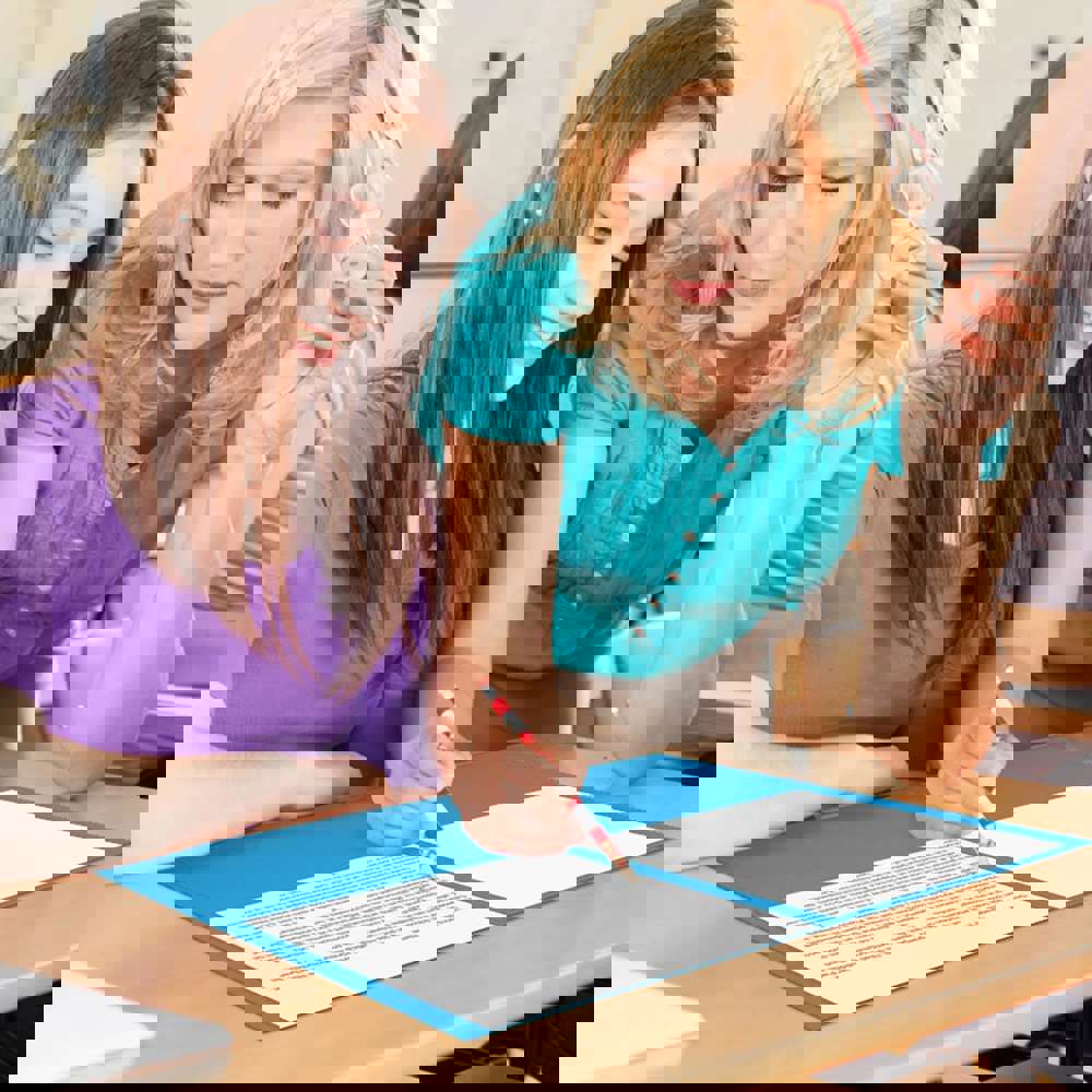 378123
