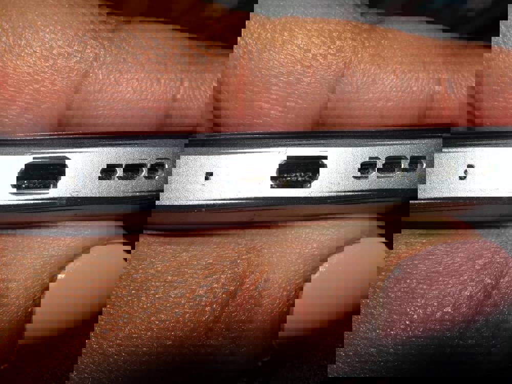 371920