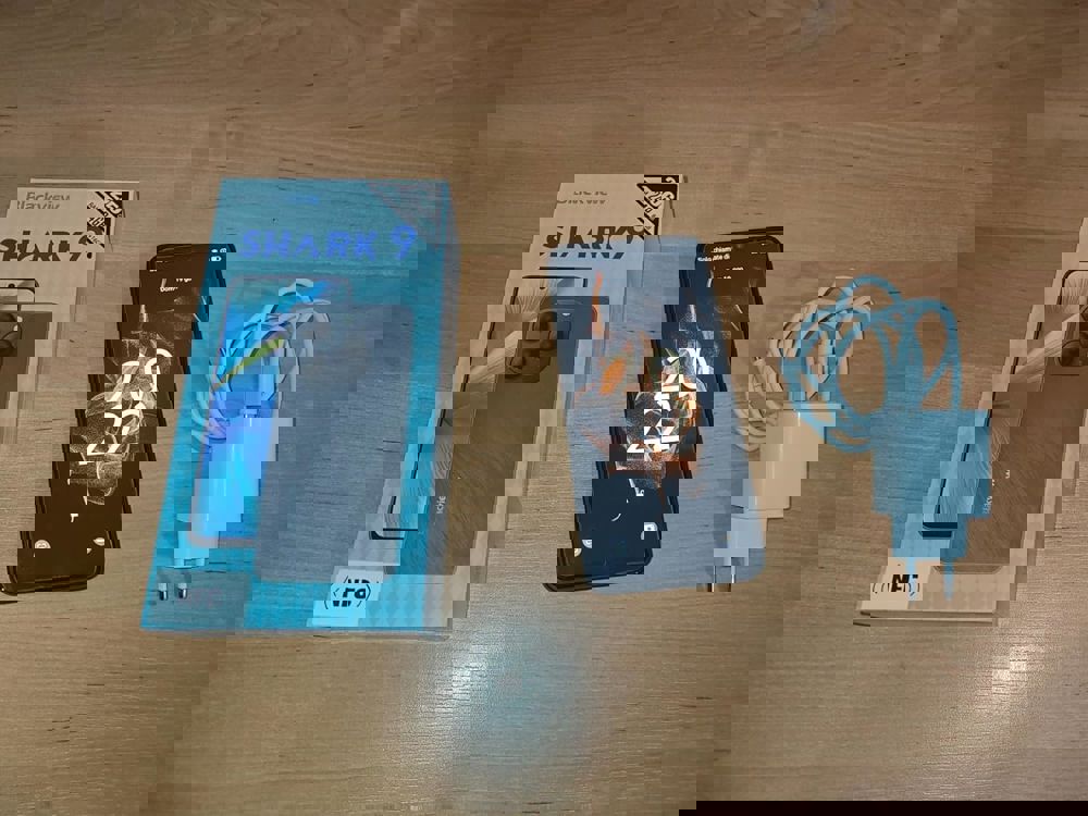 369540