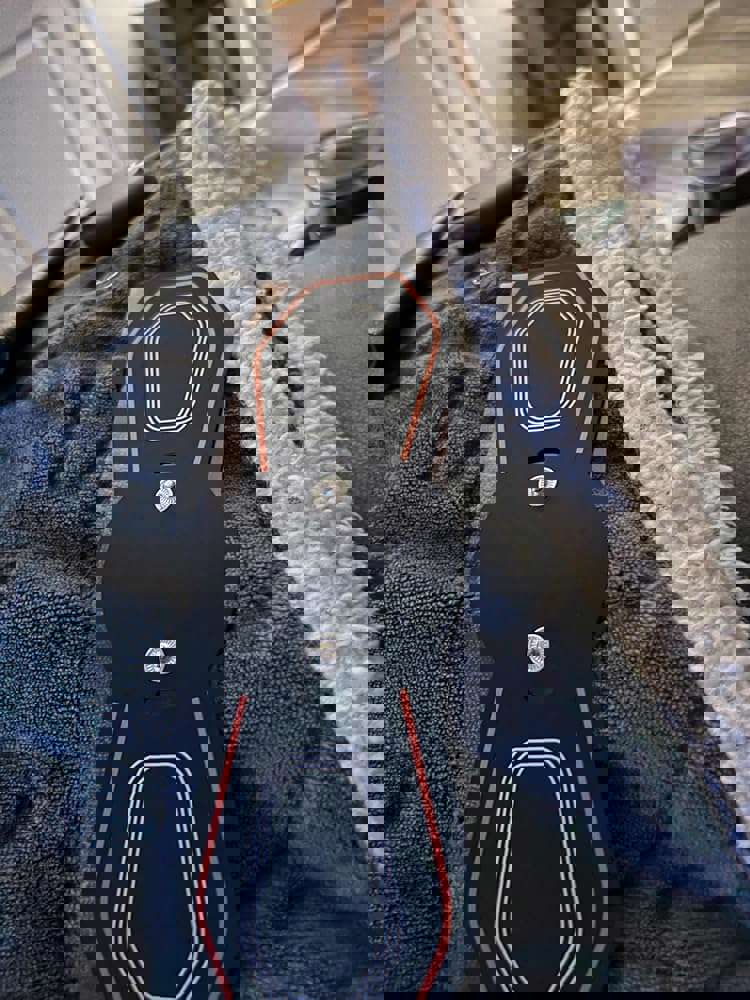371871