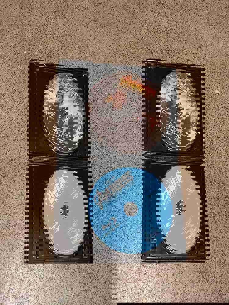 381785