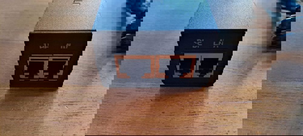 372775