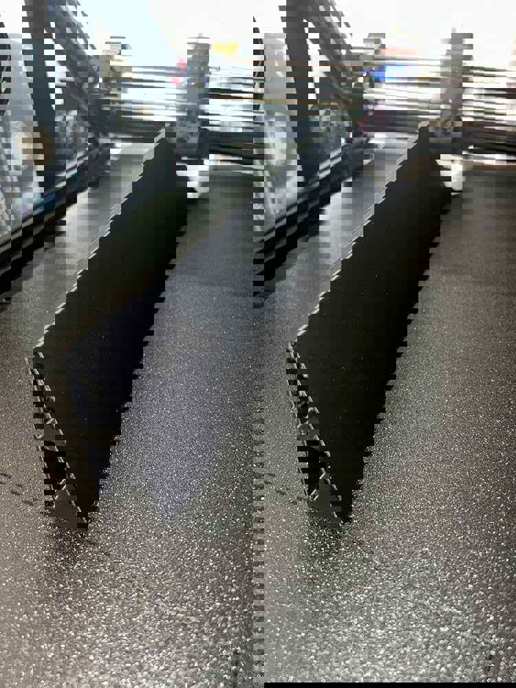 381772