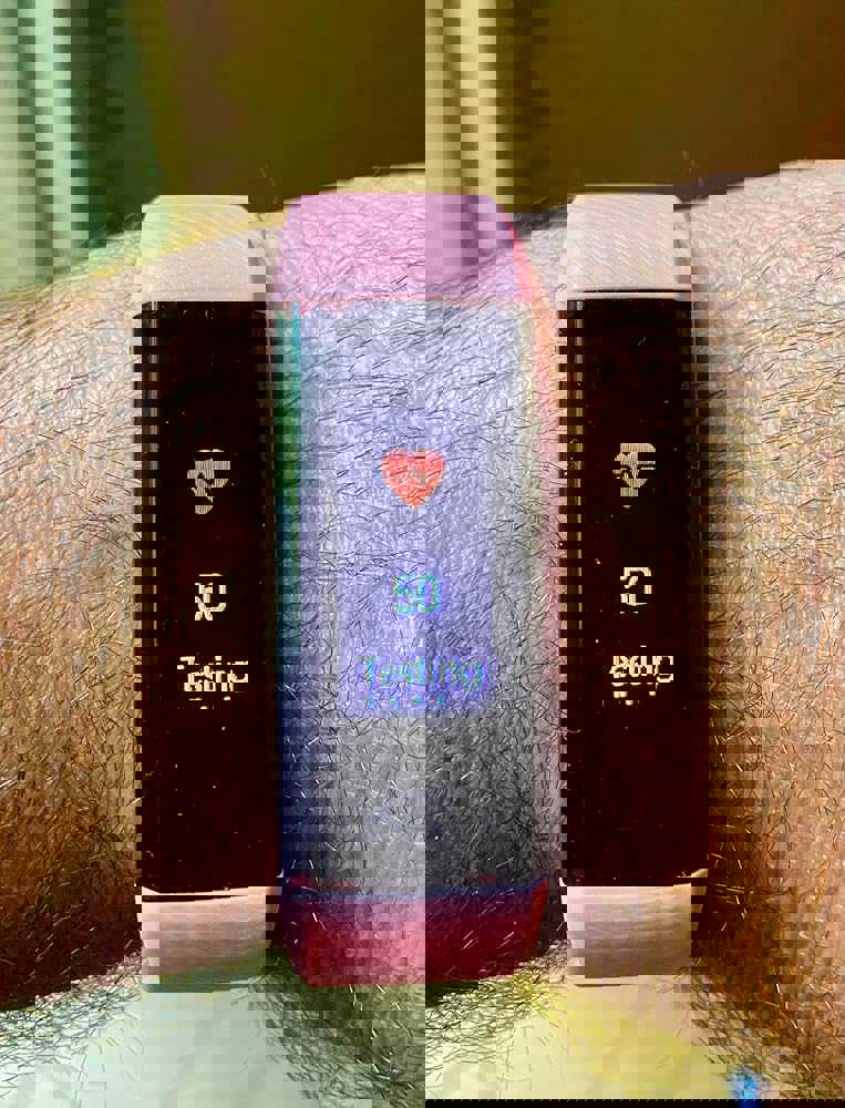 381585