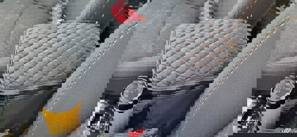 371813