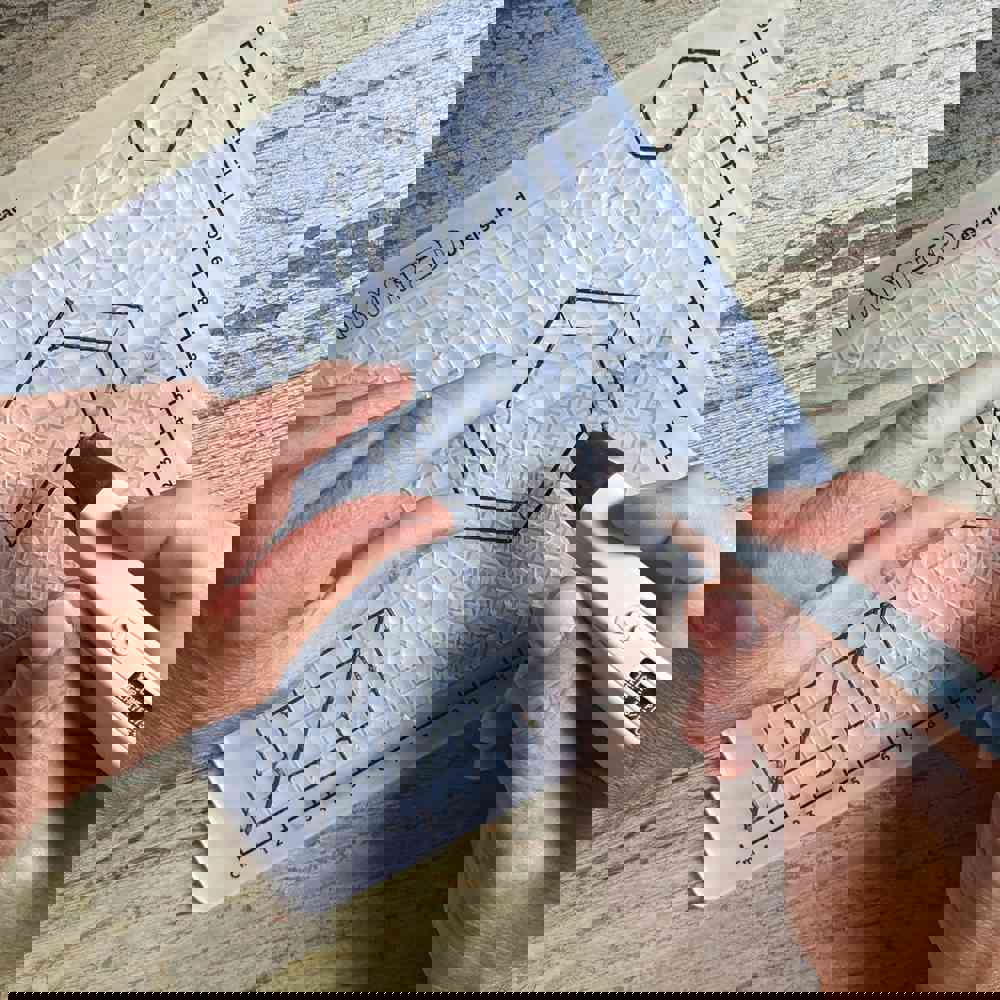 405108