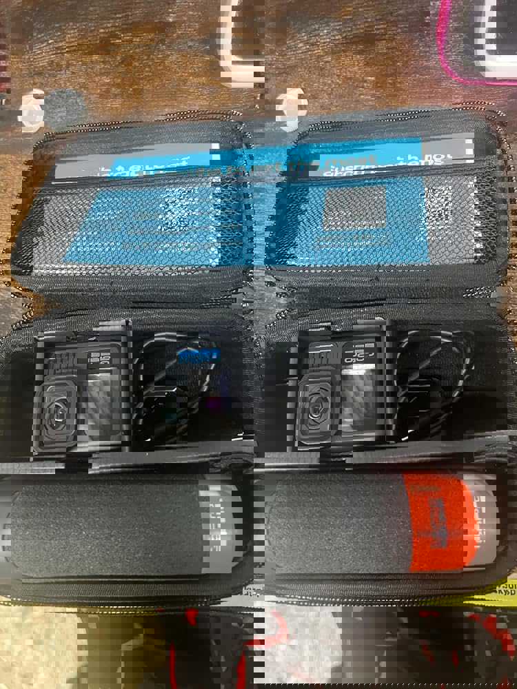 400230