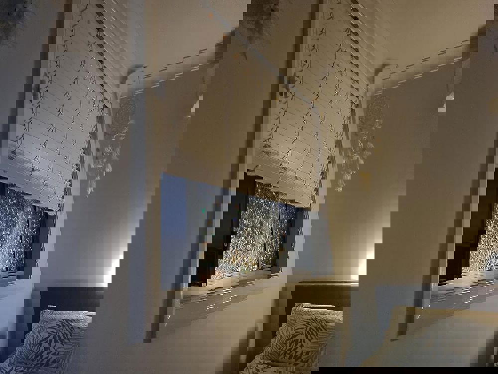 405185