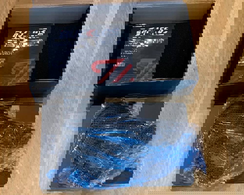399572