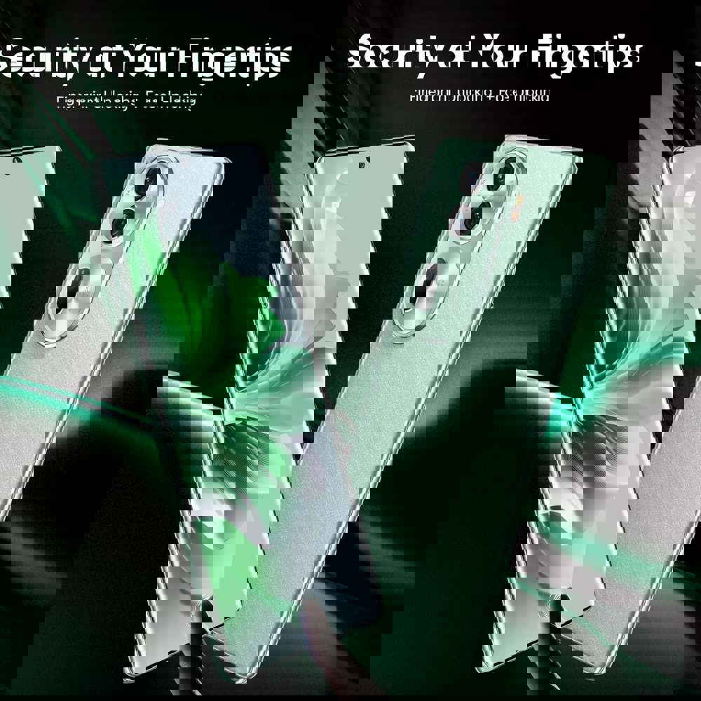 405702