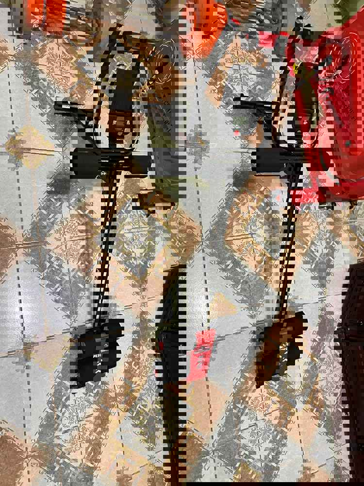 405338