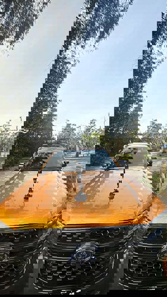 407435