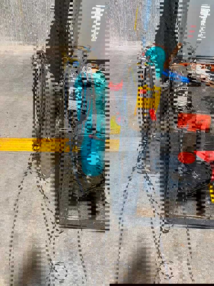 404793
