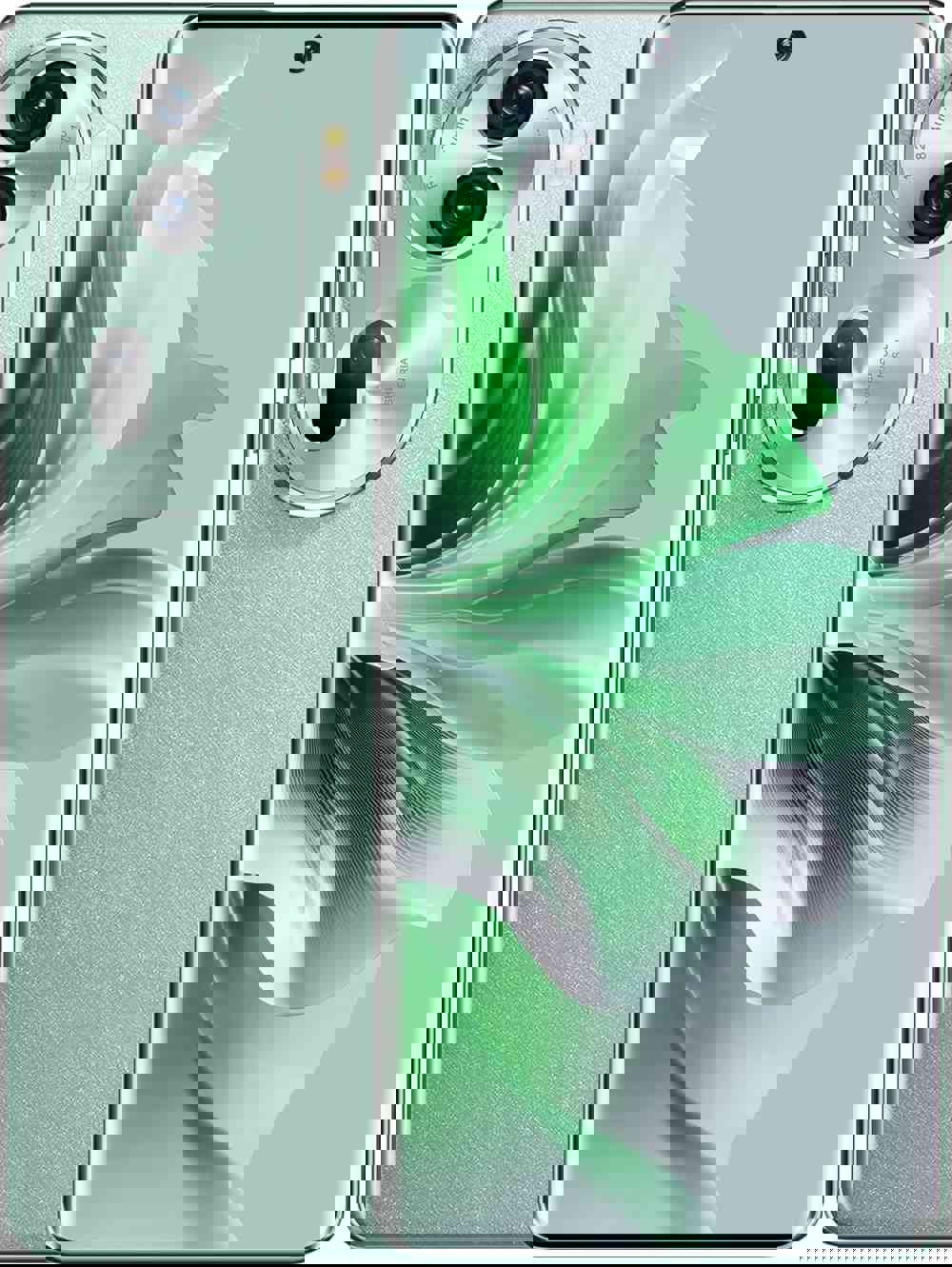 405697