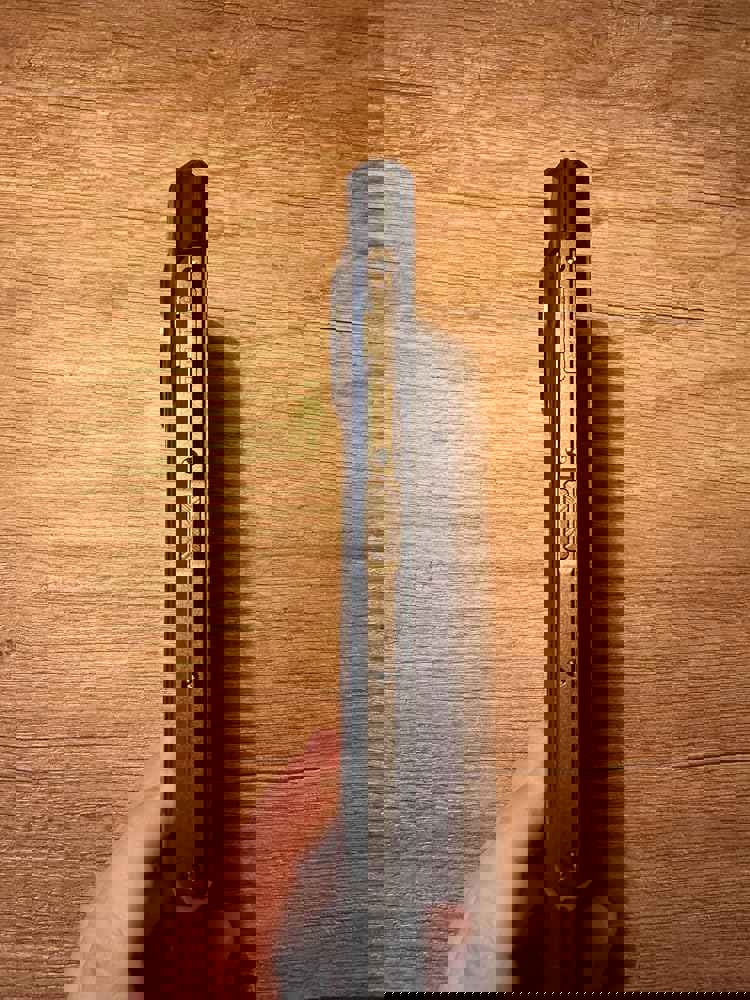 425043