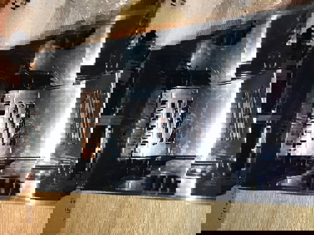 411905