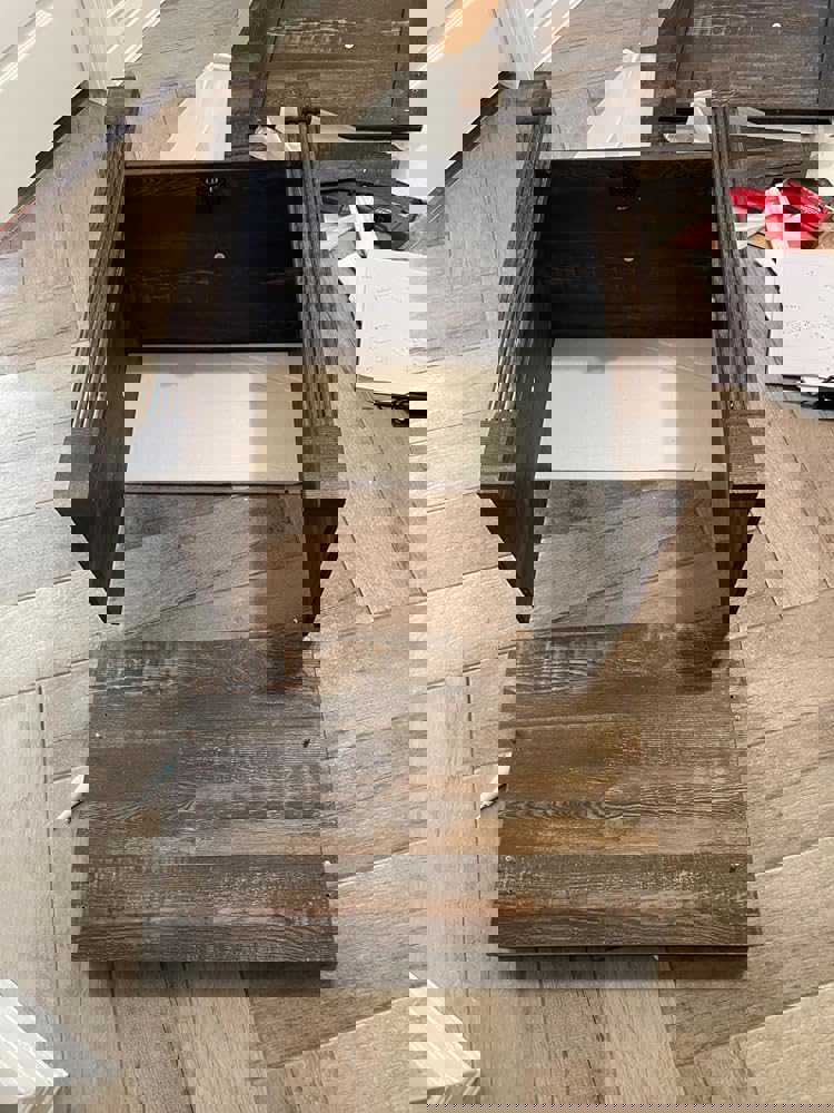 411937
