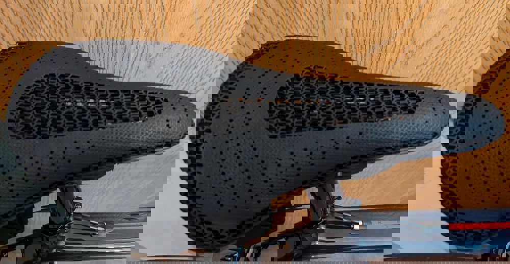473486