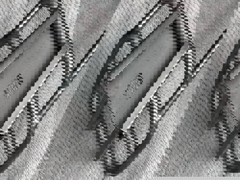 531973