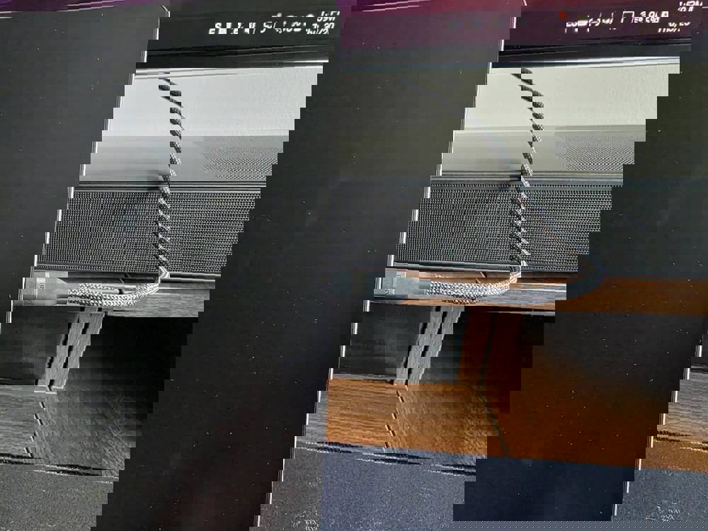 559381