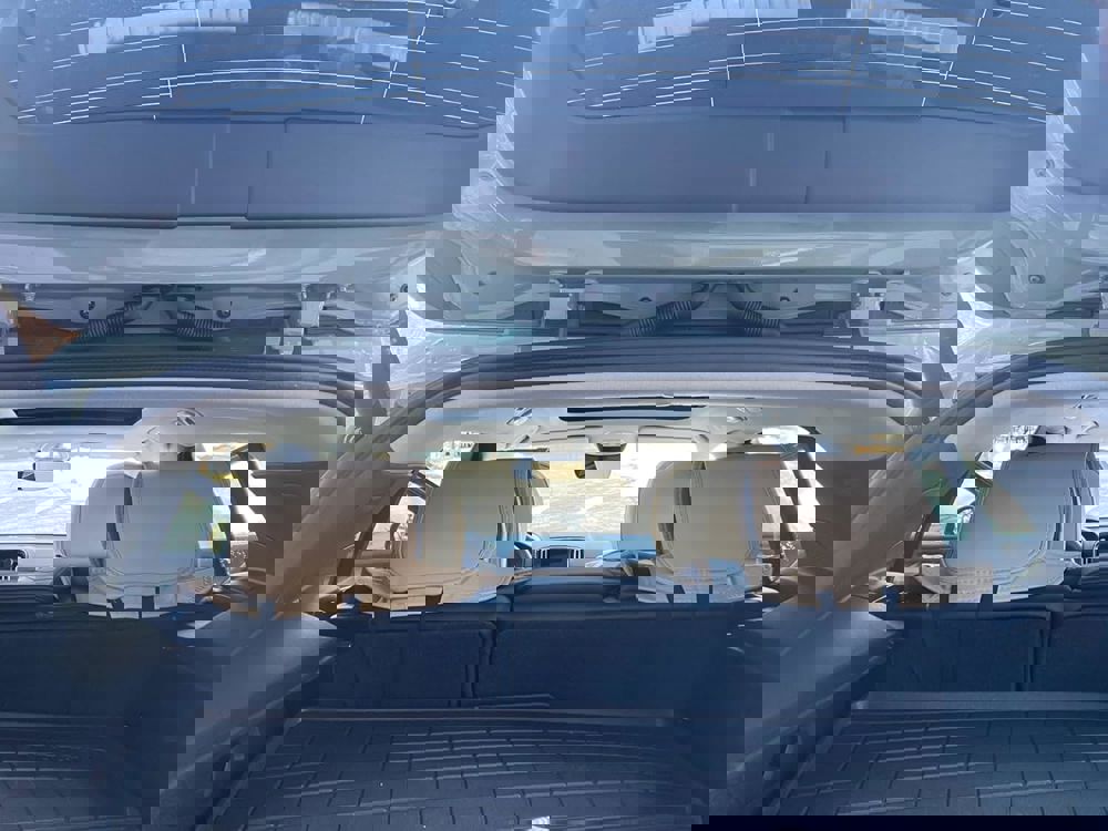 556563