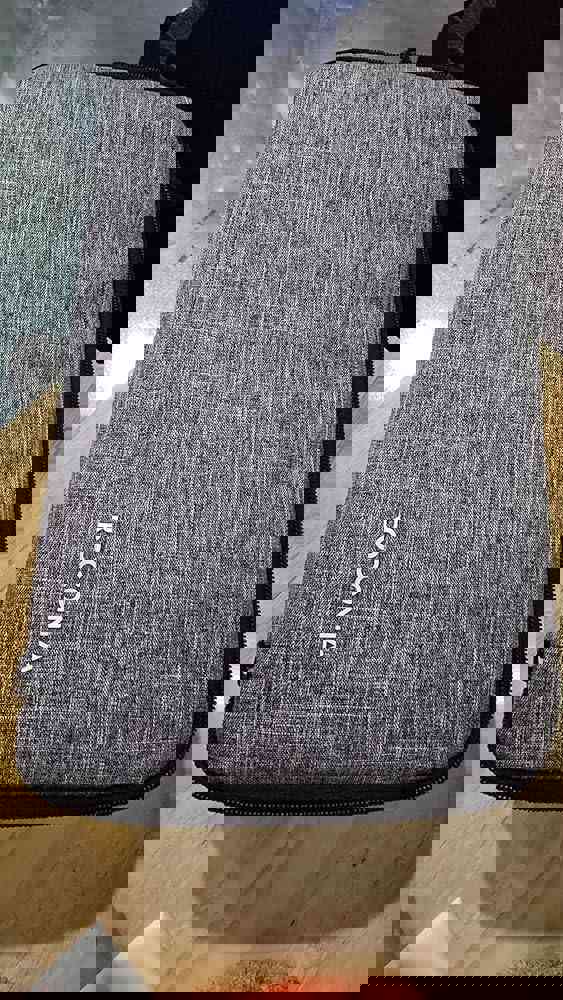 558872