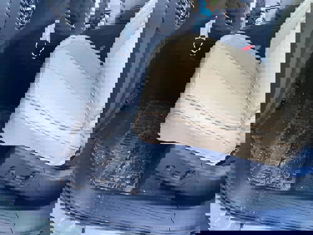 556562
