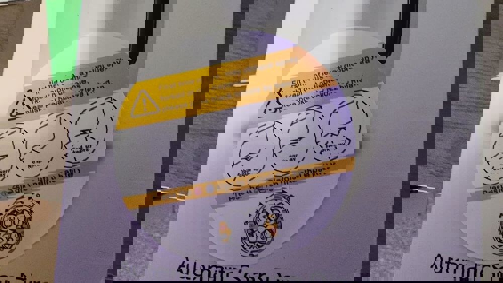 567614