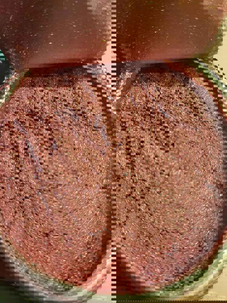 567699