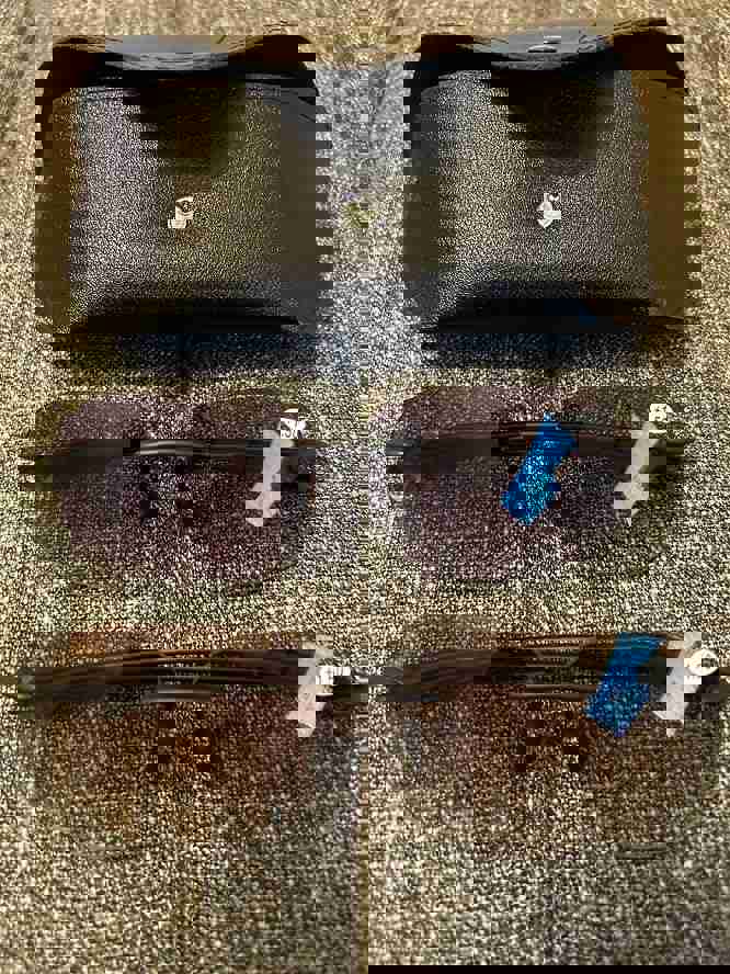 566081