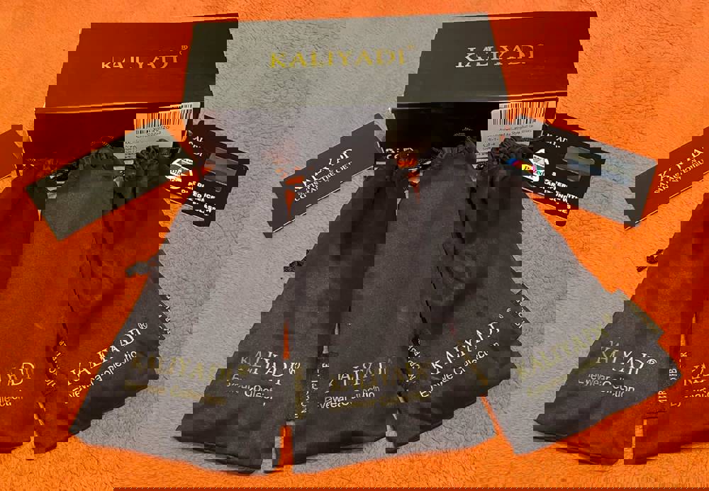 594884