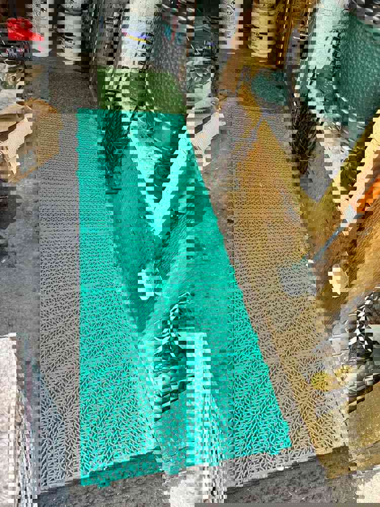 594916