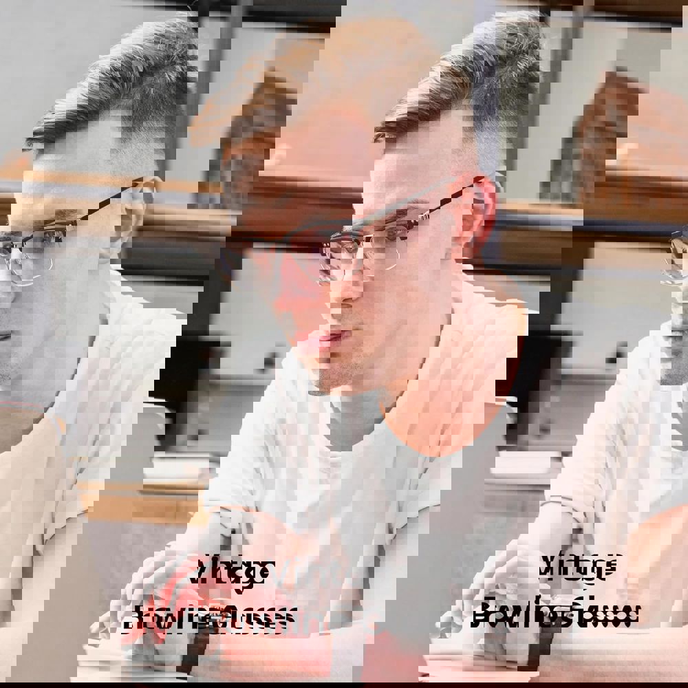 579980