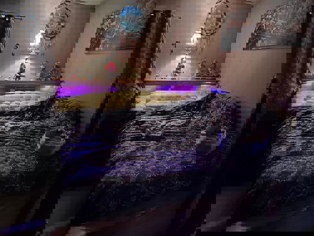 586159