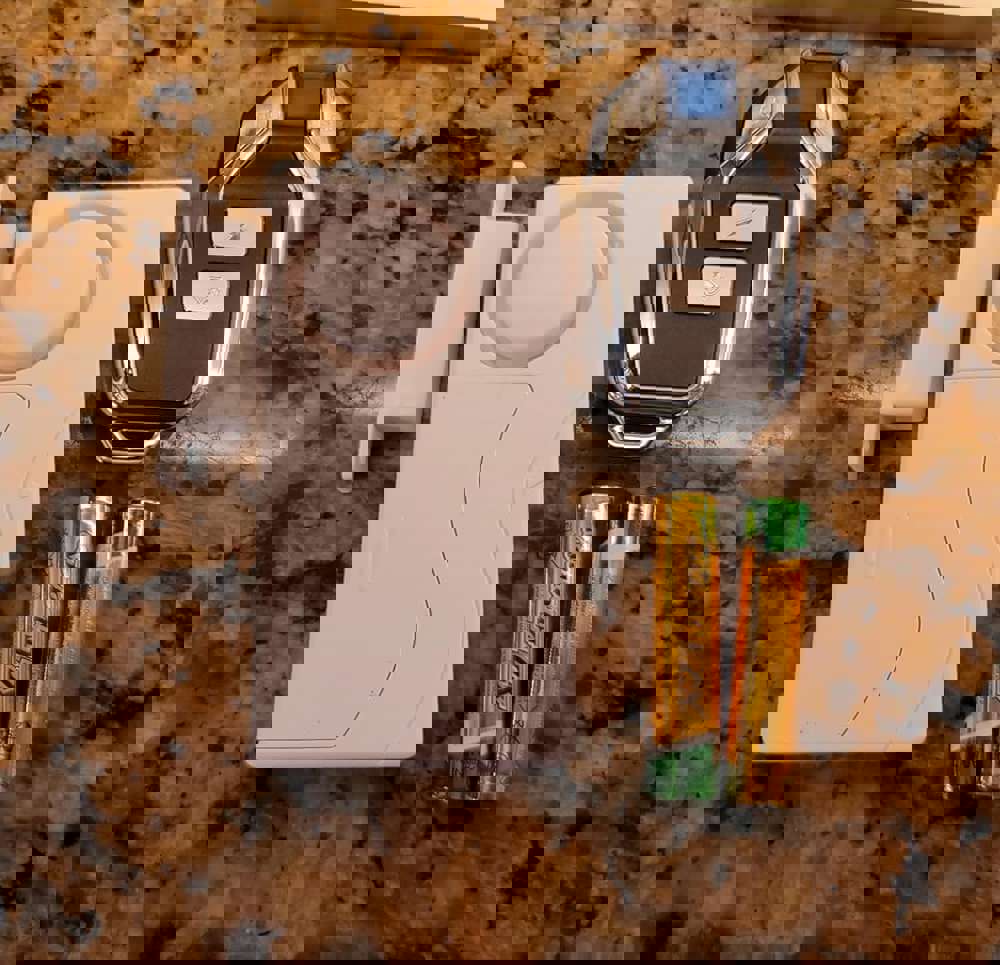 585944