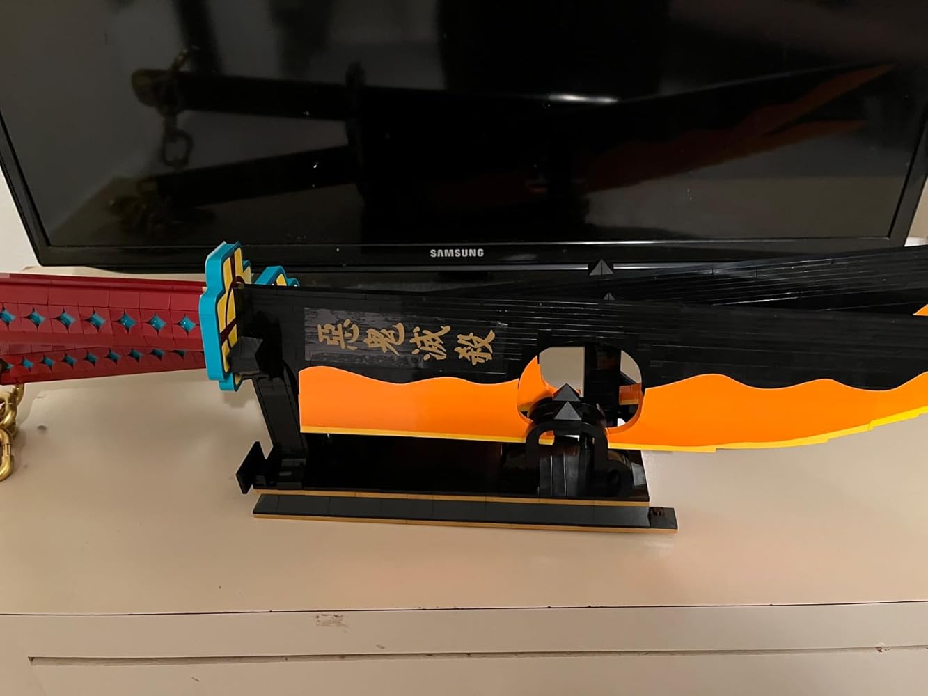 600851
