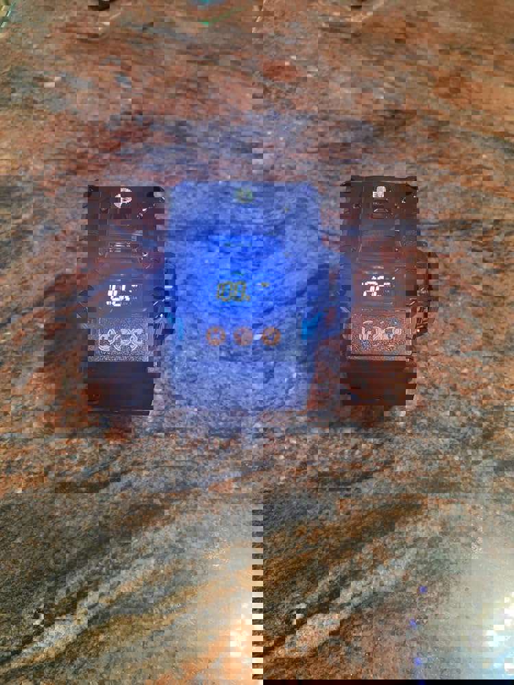 626008