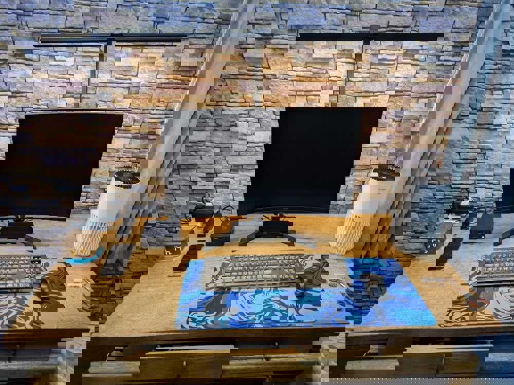 615233
