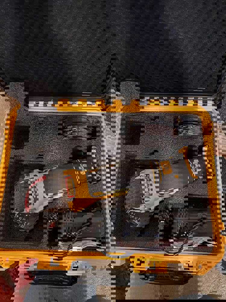 626090