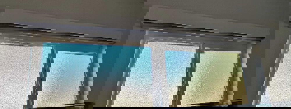 599213