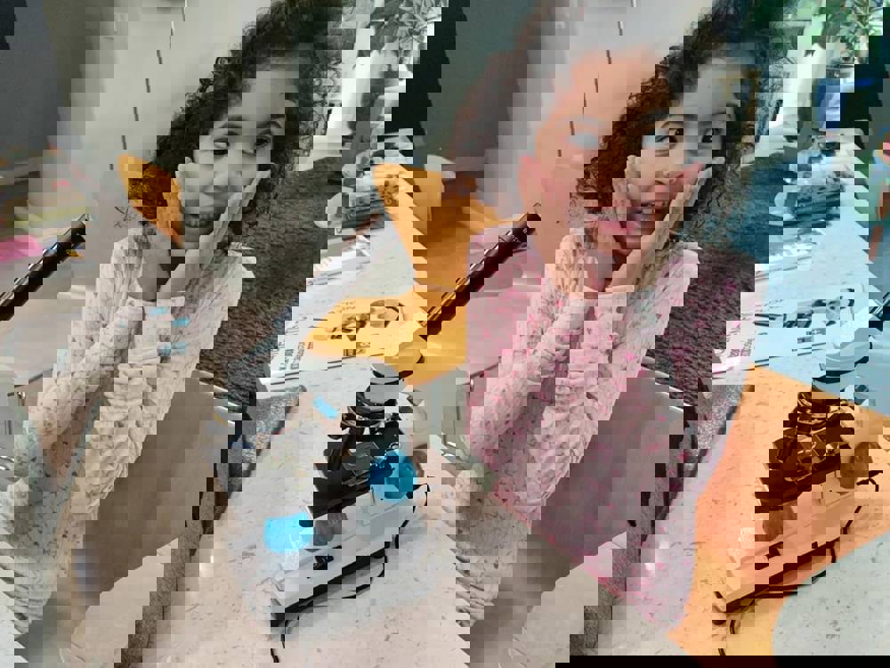 603564