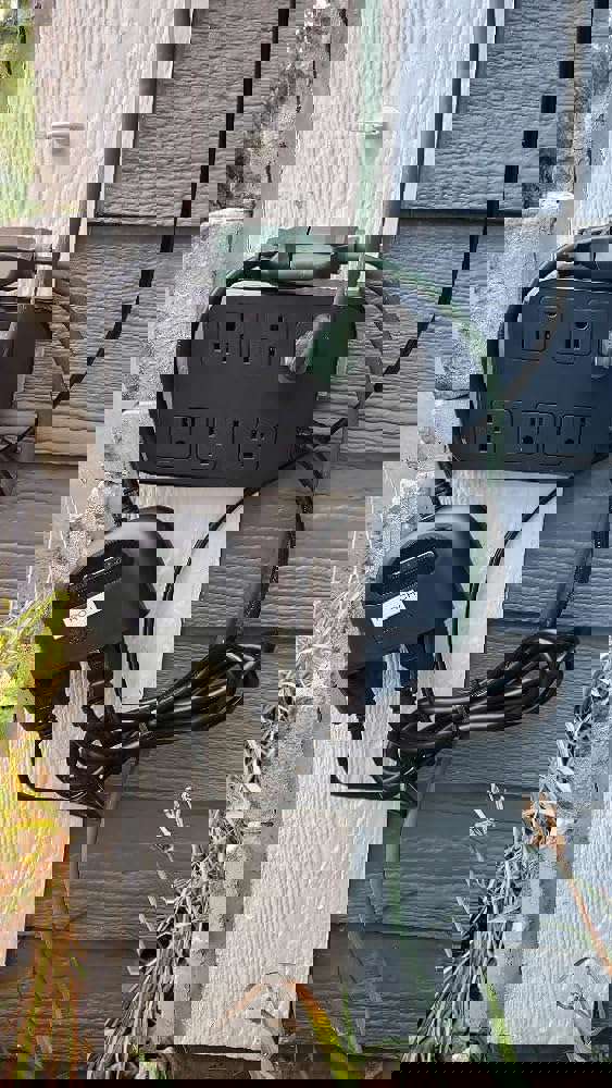839877