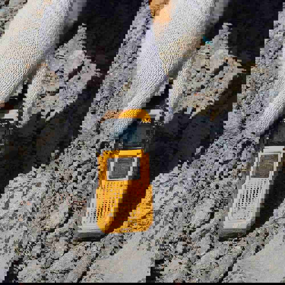 832417