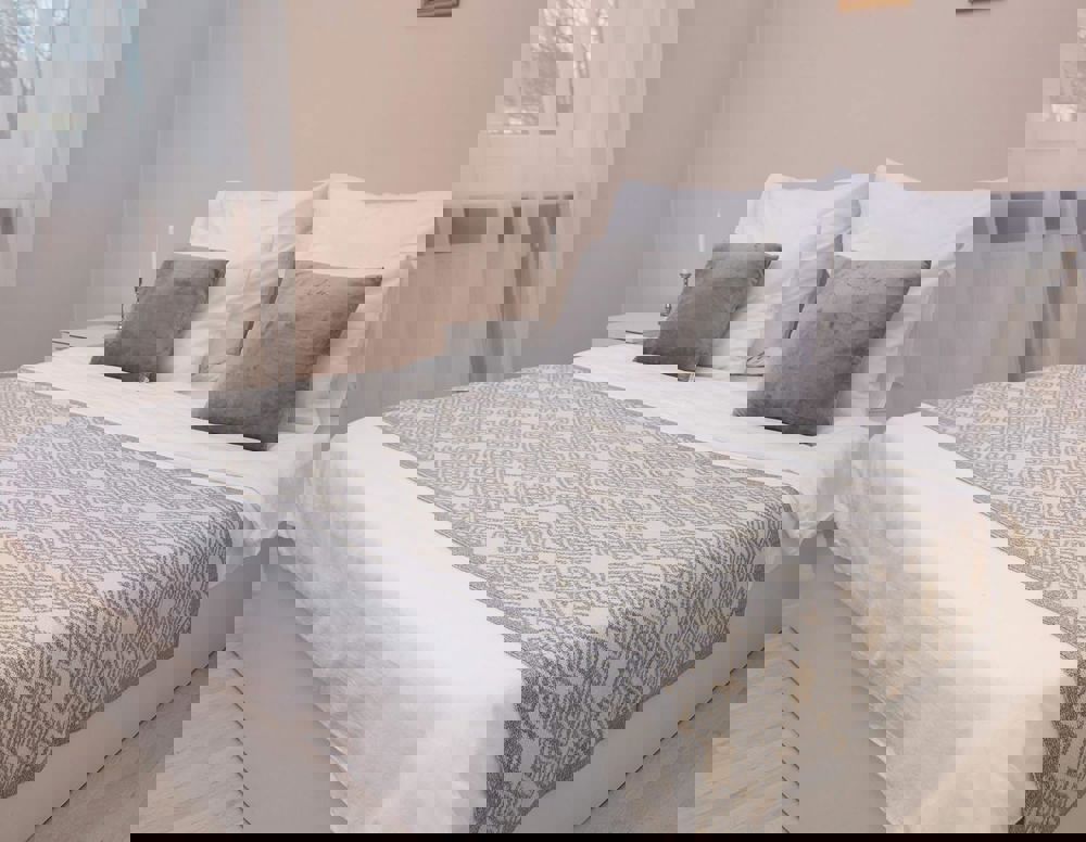 829796