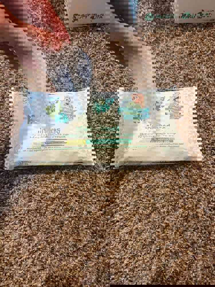 832808